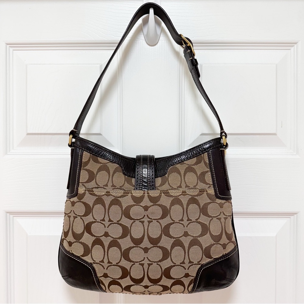 SOLD Coach Hamptons Signature Jacquard Hobo Brown Leather Brass Clasp - Picture 5 of 15